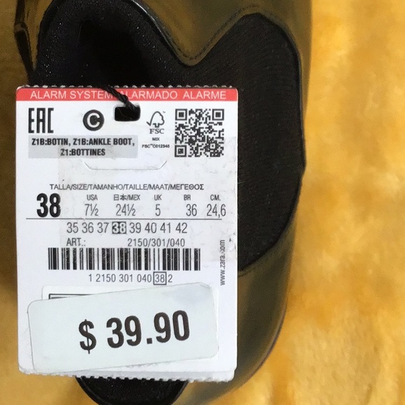 ๐ ZARA Classy Black Patent Leather Metallic Detail Sock Boots - Picture 9 of 9